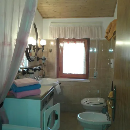 Апартаменты Mansarda In Montagna *